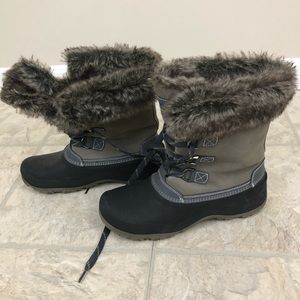 Khombu winter boots with fur on top